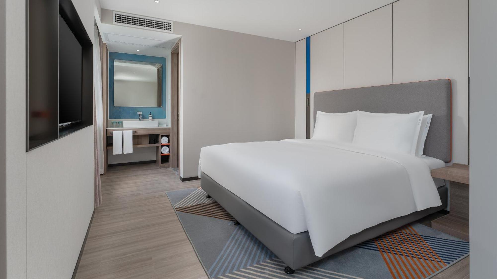 Holiday Inn Express Qingdao Shibei By Ihg Exterior foto