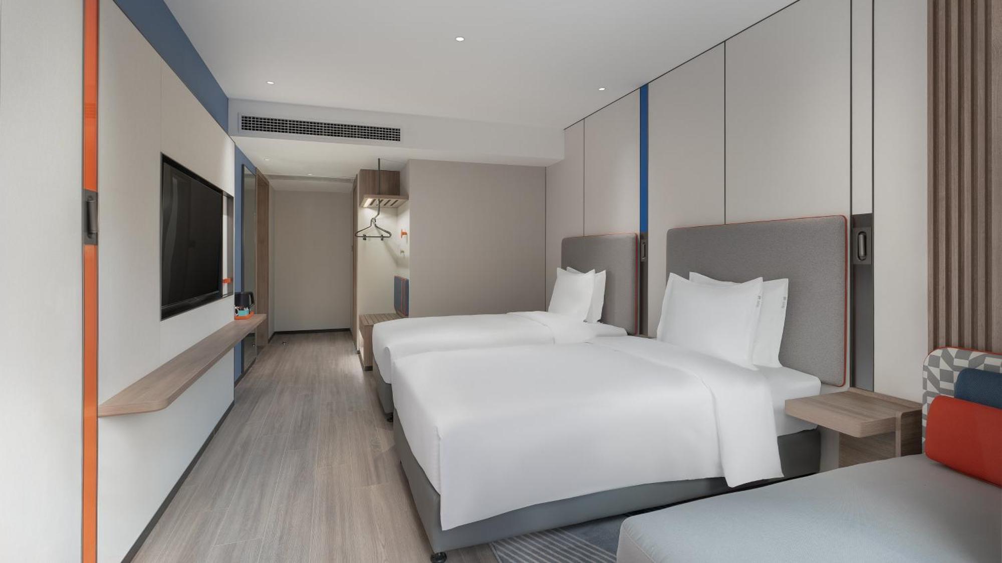 Holiday Inn Express Qingdao Shibei By Ihg Exterior foto