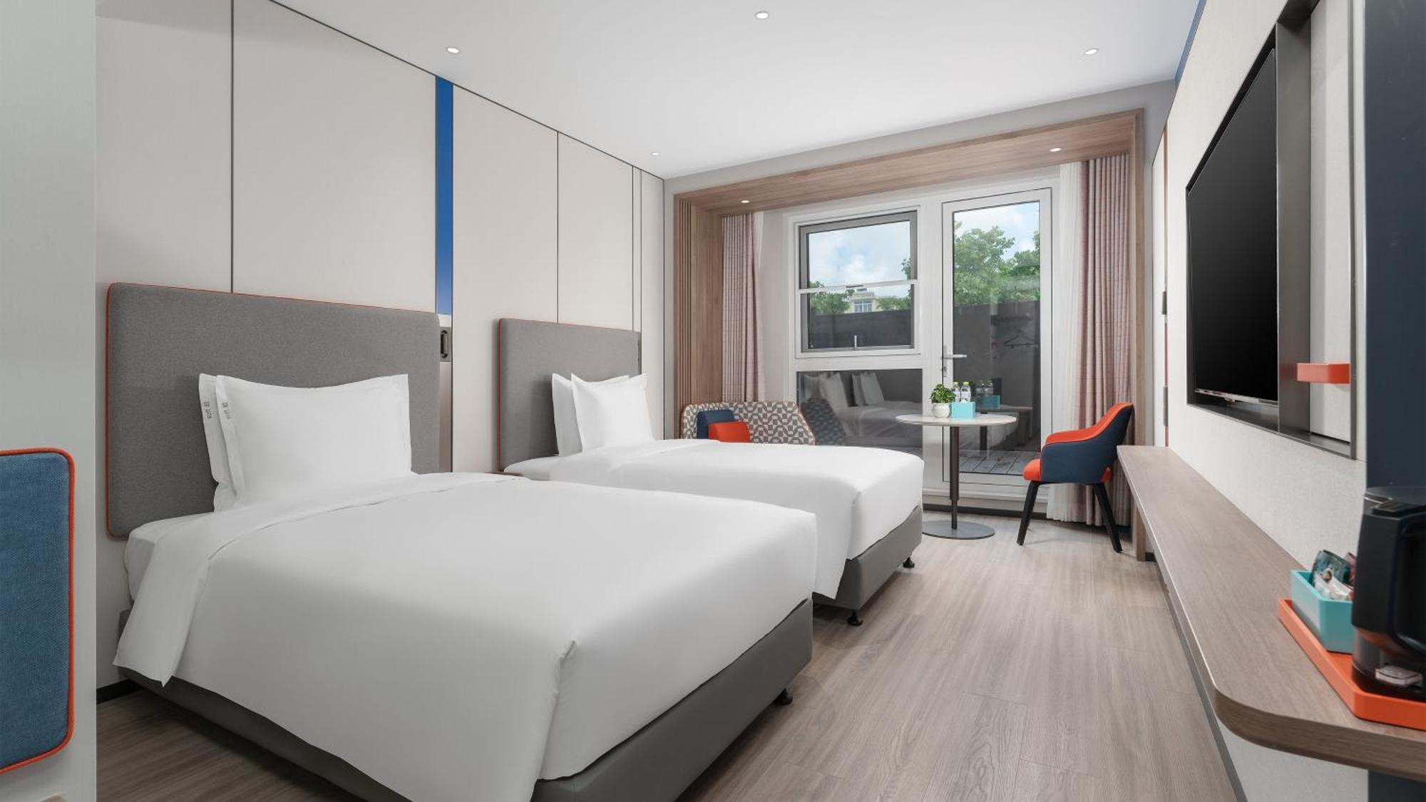 Holiday Inn Express Qingdao Shibei By Ihg Exterior foto