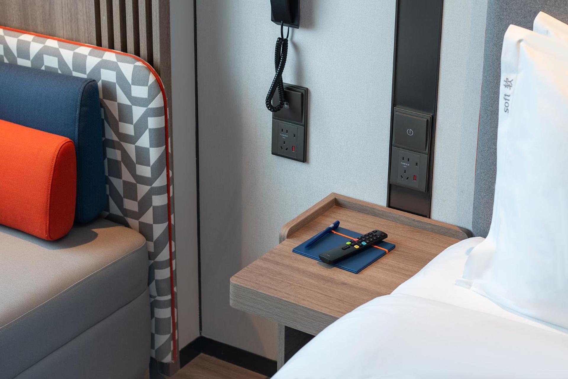 Holiday Inn Express Qingdao Shibei By Ihg Exterior foto